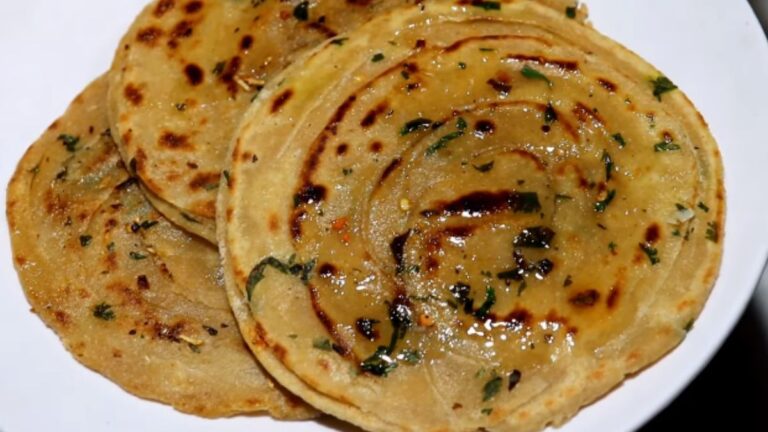 લસણીયા લચ્છા પરાઠા બનાવવાની રીત | Lachha Paratha Banavani Rit
