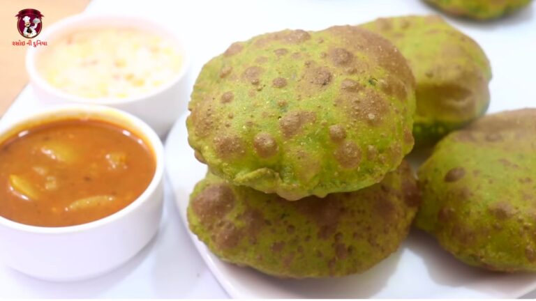 પાલકની પૂરી રેસીપી